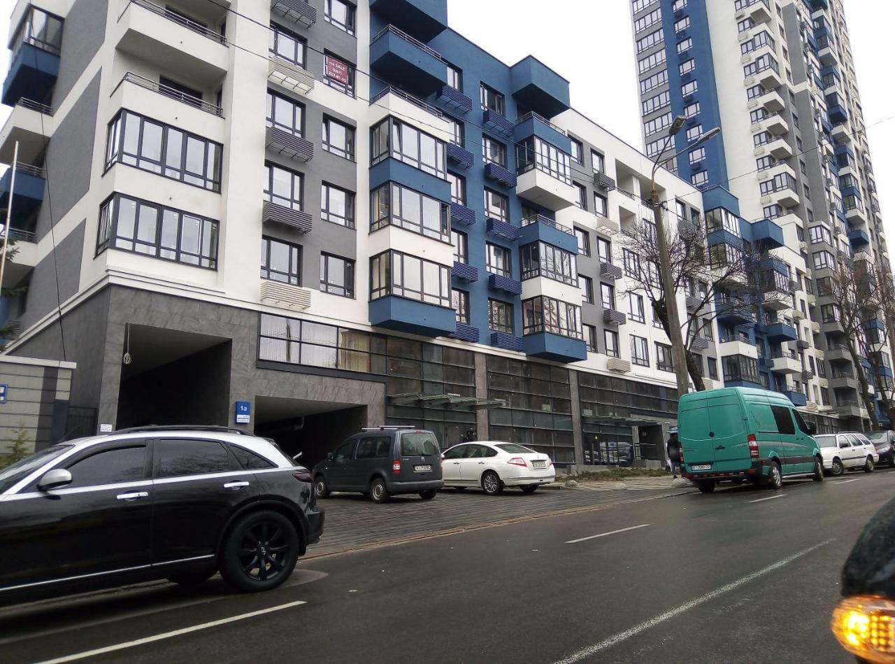 Perfect Apartments M Polytech, Ohmatdet, Parking 基輔 外观 照片